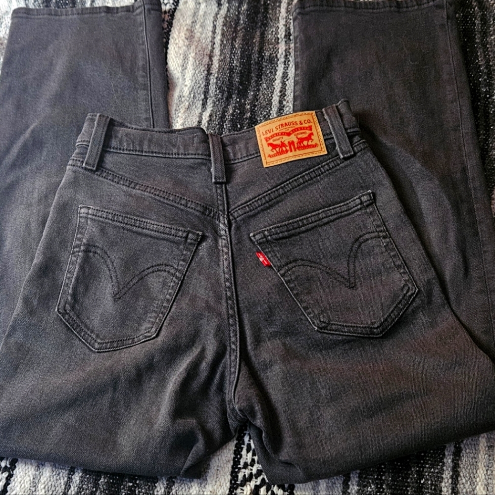 LEVI RIBCAGE STRAIGHT ANKLE SIZE 25